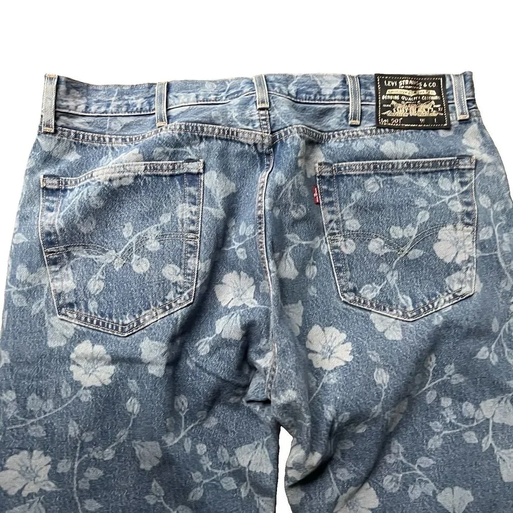 Levis this listing